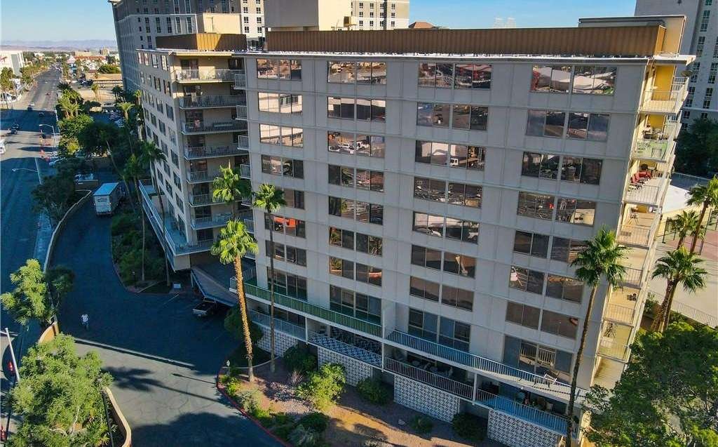 Marie Antoinette Condominiums Las Vegas